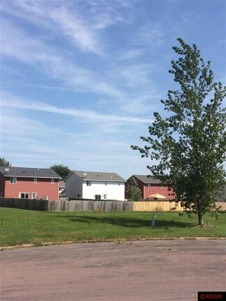 224 Copper Village Cir, Mankato, MN 56001
