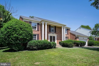 11124 Hunt Club Dr, Potomac, MD 20854