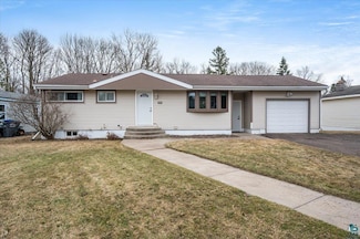 606 Maple Bend Dr, Duluth, MN 55811