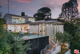 926 Centinela Ave, Santa Monica, CA 90403