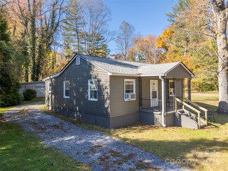 721 White Pine Dr, Hendersonville, NC 28739