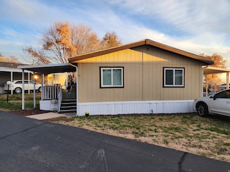 61 Sunset Dr, Layton, UT 84041