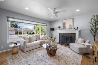 2457 San Carlos Ave, Castro Valley, CA 94546