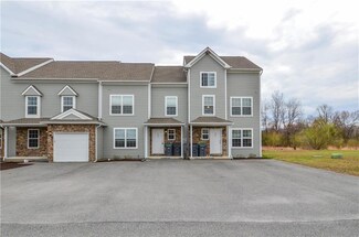 211 Norma Ln, Sciota, PA 18354