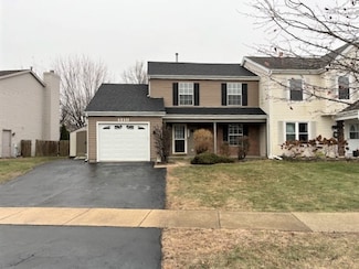 1310 Trinity Dr, Carol Stream, IL 60188