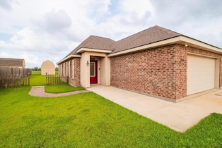 243 Landmark Dr, Raceland, LA 70394