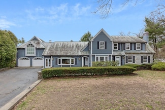 204 Sterling Rd, Lancaster, MA 01523