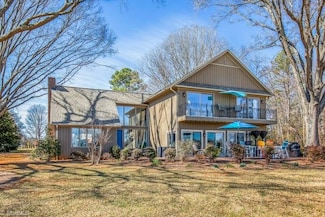 465 Ivy Cir, Advance, NC 27006