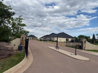 308 Ridge View Ct, Great Falls, MT 59405