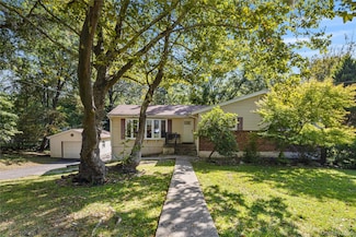 4 Dalewood Dr, Suffern, NY 10901