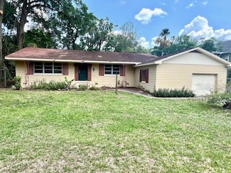 2220 NE 3rd St, Ocala, FL 34470