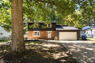 718 Arlington Dr, Vermilion, OH 44089