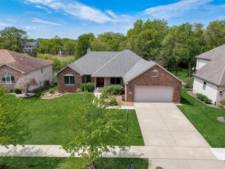 2538 Camelot Dr, Dyer, IN 46311