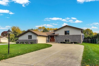 2616 N Prindle Ave, Arlington Heights, IL 60004