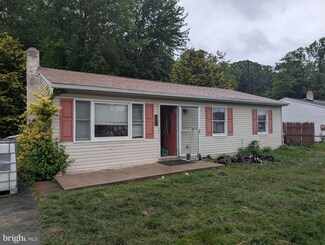 915 Charles St, Coatesville, PA 19320