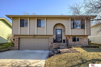 13407 Emiline St, Omaha, NE 68138