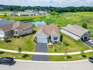 2032 Wentworth Dr, Fox Lake, IL 60020
