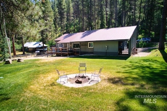 12 Lightning Creek Cir, Garden Valley, ID 83622