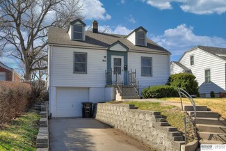 4551 Pierce St, Omaha, NE 68106