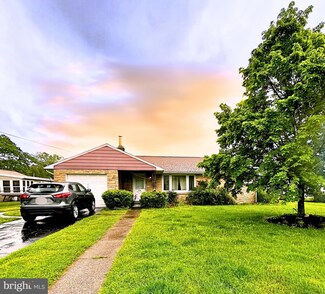 710 Fairmont Rd, Riegelsville, PA 18077