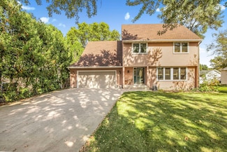 1404 Goettens Way, Saint Cloud, MN 56301