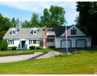 5 Woodside Dr, Sterling, MA 01564