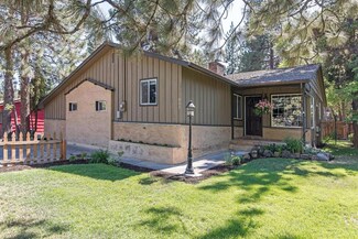 207 NE 10th St, Bend, OR 97701