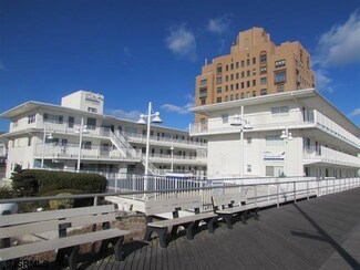 111 S Dudley Ave, Ventnor City, NJ 08406