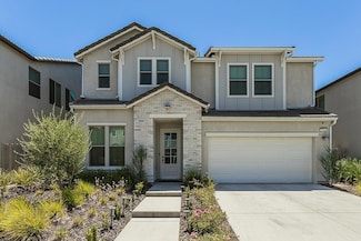 2944 Vermont Ave, Clovis, CA 93619