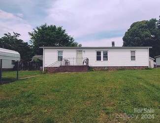 8224 Scottview Dr, Charlotte, NC 28214