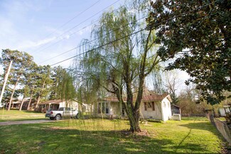 207 Carnell Dr, Gadsden, TN 38337