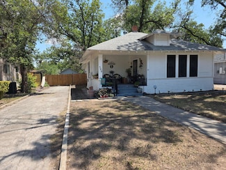 509 E Losoya St, Del Rio, TX 78840