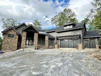 2385 Magnolia Dr, Highlands, NC 28741