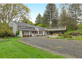 6411 SW Dover St, Portland, OR 97221