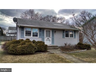 420 Bem St, Riverside, NJ 08075