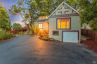 20 Laurel Ave, Petaluma, CA 94952