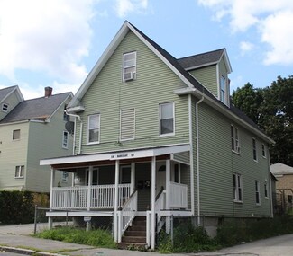 18 Barclay St, Worcester, MA 01604