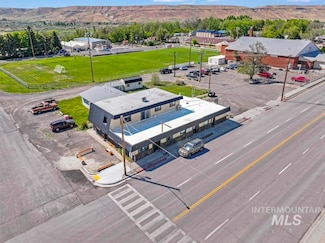 111 W Main St, Hagerman, ID 83332