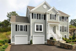 10 Osborne Hill Dr, Salem, MA 01970