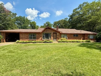 2195 Bunch Lake Rd, Mantachie, MS 38855