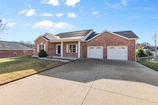 2129 Sussex Dr, Cape Girardeau, MO 63701