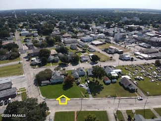 000 N Main St, Abbeville, LA 70510
