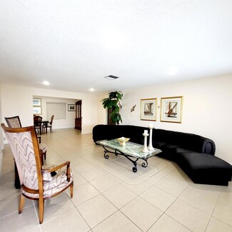 1312 SW 18th Ct, Boynton Beach, FL 33426