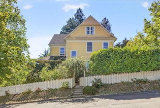 660 Pracht St, Ashland, OR 97520