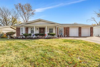 2926 Hubert Dr, Saint Louis, MO 63125