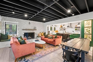 252 Crest Circle Dr, Lake Arrowhead, CA 92352
