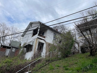 1216 Upper Vine St, Charleston, WV 25302