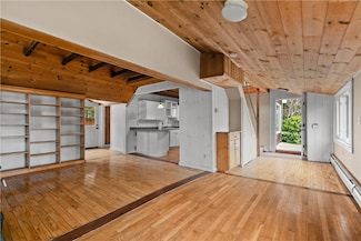 112 King Phillip St, Portsmouth, RI 02871