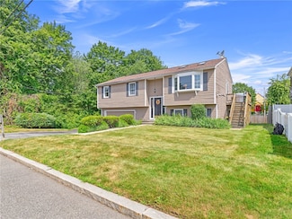 80 Capwell Ave, Woonsocket, RI 02895