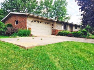 26964 Winona Rd, Homeworth, OH 44634